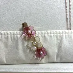 桜　ヘアアクセ　ヘアクリップ　ピンク　ホワイト　春　入学式　針金　レジン
