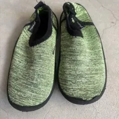 マリンシューズ