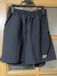 ヨネックス 黒 ショートパンツ Mサイズ