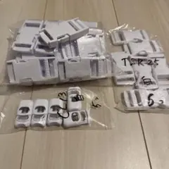 ニフコ　白バックルセット