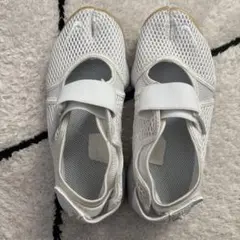 ナイキ エアリフト メッシュスニーカー 24cm