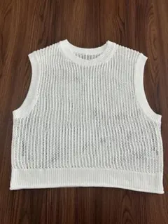新品GUホワイト メッシュ編み ニットベストXL