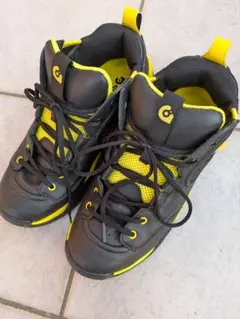 gravis スニーカー　ライバル ブラック イエロー 27.5cmのサムネイル
