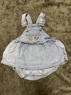 デニム素材のベビー用ジャンパースカート（サロペット）