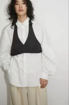 新品【ADAM ET ROPE'】ギャザーボリュームスリーブシャツ ビスチェ付