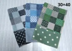 ハンドメイド　ランチョンマット　リバーシブル　３枚セット/　a157