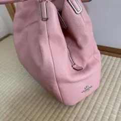 COACH ピンク レザー ハンドバッグ