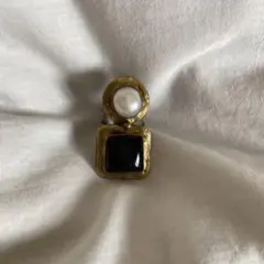 ビンテージ風？　ボタン　パール　指輪