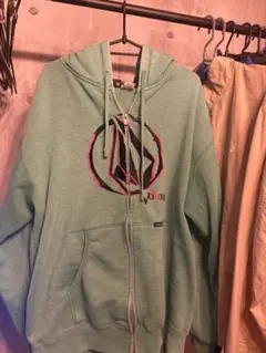 t*o様 volcomパーカーswag archiveのサムネイル