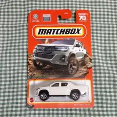 マッチボックス 2018 トヨタ ハイラックス ミニカー ピックアップトラック