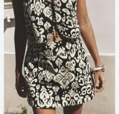 極美品 完売品 ZARA プリント柄スコート