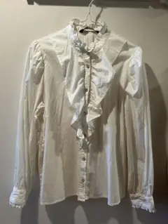 ZARA フリル付き ホワイトシャツ 長袖【限定値下げ】