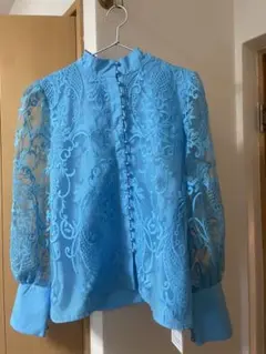 青いレース刺繍ブラウス 長袖
