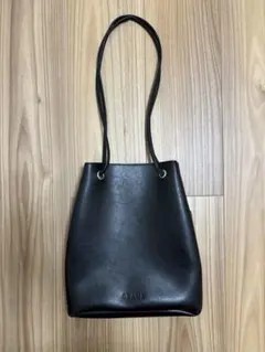 CLANE ブラックレザーショルダーバッグ