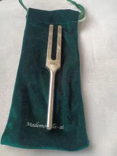 Item thumbnail for item bf95b8ec-e39a-487f-8025-52cf897f387d