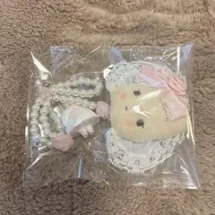 サンリオ ホワイトフリル マロンクリーム ヘアクリップ&シークレットストラップ