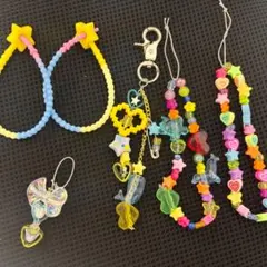 カラフル原宿系　ビーズキーホルダー　ハンドメイドセット