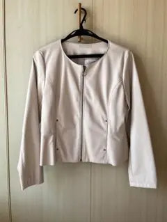 ライトベージュ レザージャケット