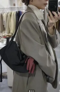 BAGGU ブラック ナイロン ショルダーバッグのサムネイル