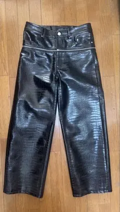 【M】GOAR.ARCHIVE クロコ CROCO ZIPPER PANTS M】GOAR.ARCHIVE クロコ CROCO ZIPPER PANTS - メルカリ