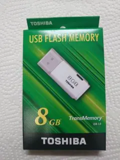 TOSHIBA TransMemory 8GB USBメモリ