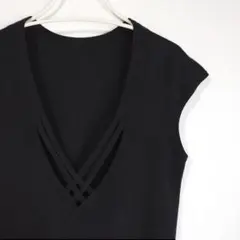 ギャミヌリィ フロントクロスフレンチスリーブベスト ブラック