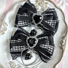 リボンヘアクリップ 黒 ギンガムチェック いちご ハート