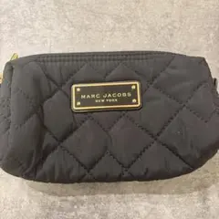 【美品】マークジェイコブス キルティング ポーチ ブラック 黒 小物入れのサムネイル