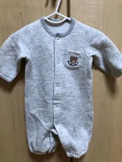 クマ刺繍付きグレーロンパース
