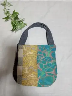 ハンドメイド　パッチワーク　手提げ　ハンドバッグ　トートバッグ　軽量