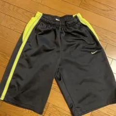 NIKE ハーフパンツ