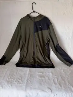 TIGORA フード付きアウター XL オリーブグリーン/ブラック