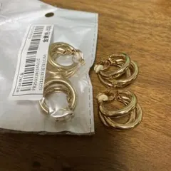 ゴールド　C型　イヤリング