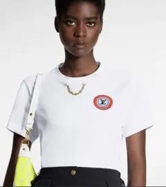 LOUIS VUITTON ルイヴィトン チェーン付き　ロゴステッチ　Tシャツのサムネイル