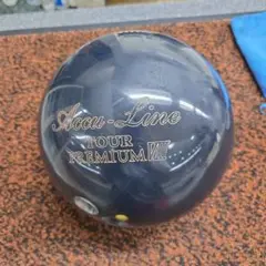 Accu-Line Tour Premium VIII ボウリングボール