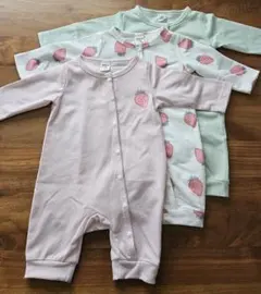 ベビー　ロンパース　3点セット　イチゴ柄