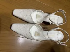 23区　未使用　白のカットアウトデザイン ハイヒール　レース　結婚式のサムネイル