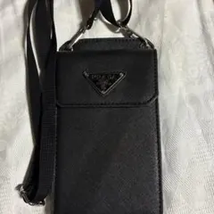 極美品　PRADA スマホショルダーバッグ　サコッシュ　三角ロゴ ノベルティ
