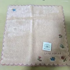 ローラアシュレイ　新品未使用　タオルハンカチ　LAURA ASHLEY