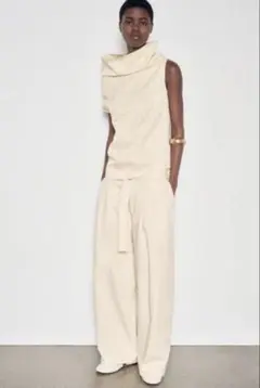 ZARA アシンメトリーノースリーブトップス