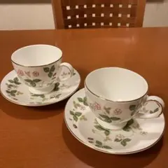 ウェッジウッド　ワイルドストロベリーのカップ＆ソーサー(リータイプ) 2客セット