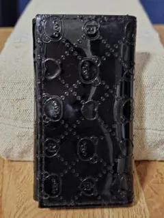 リラックマ　キーケース　黒　エナメル調