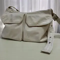 ローリーズファーム　ショルダーバック　 ホワイト　中古