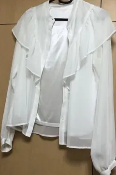 GRL フリルデザイン ホワイトブラウス