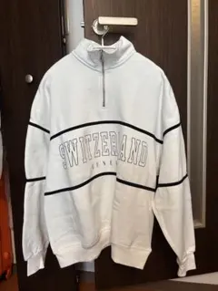 Bershka ジップアップトレーナー　スウェットのサムネイル
