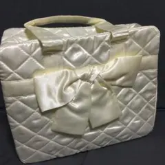 アイボリー キルティングトートバッグ