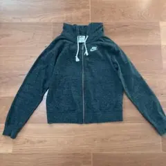 Nike ダークグレー フルジップパーカー レディース　キッズ