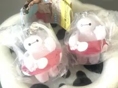 ディズニーキャラクターめじるしアクセサリー SUMMERベイマックス2個①