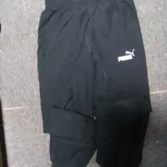 PUMA ブラックジャージパンツ