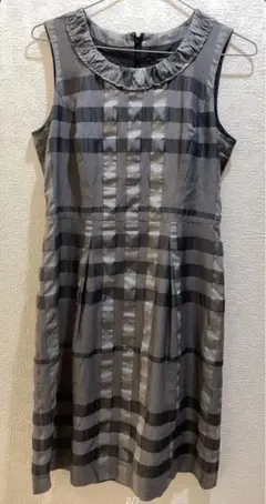 BURBERRY LONDON ノースリーブワンピース 38 - メルカリ